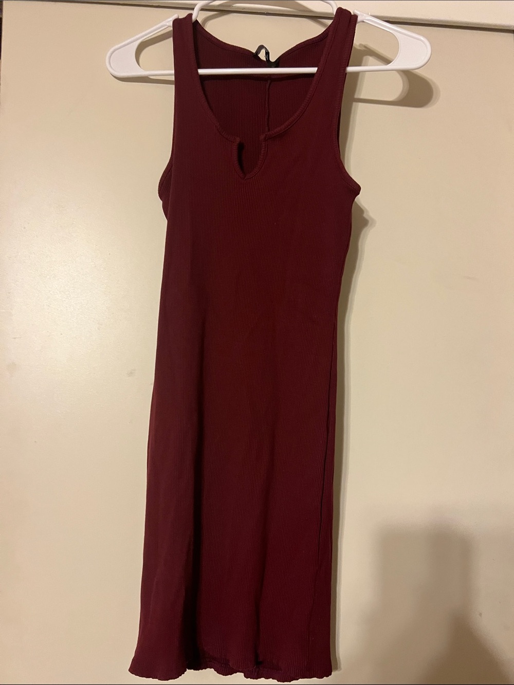 Sleeveless Ribbed V-Neck Tank Top dress  - Burgundy